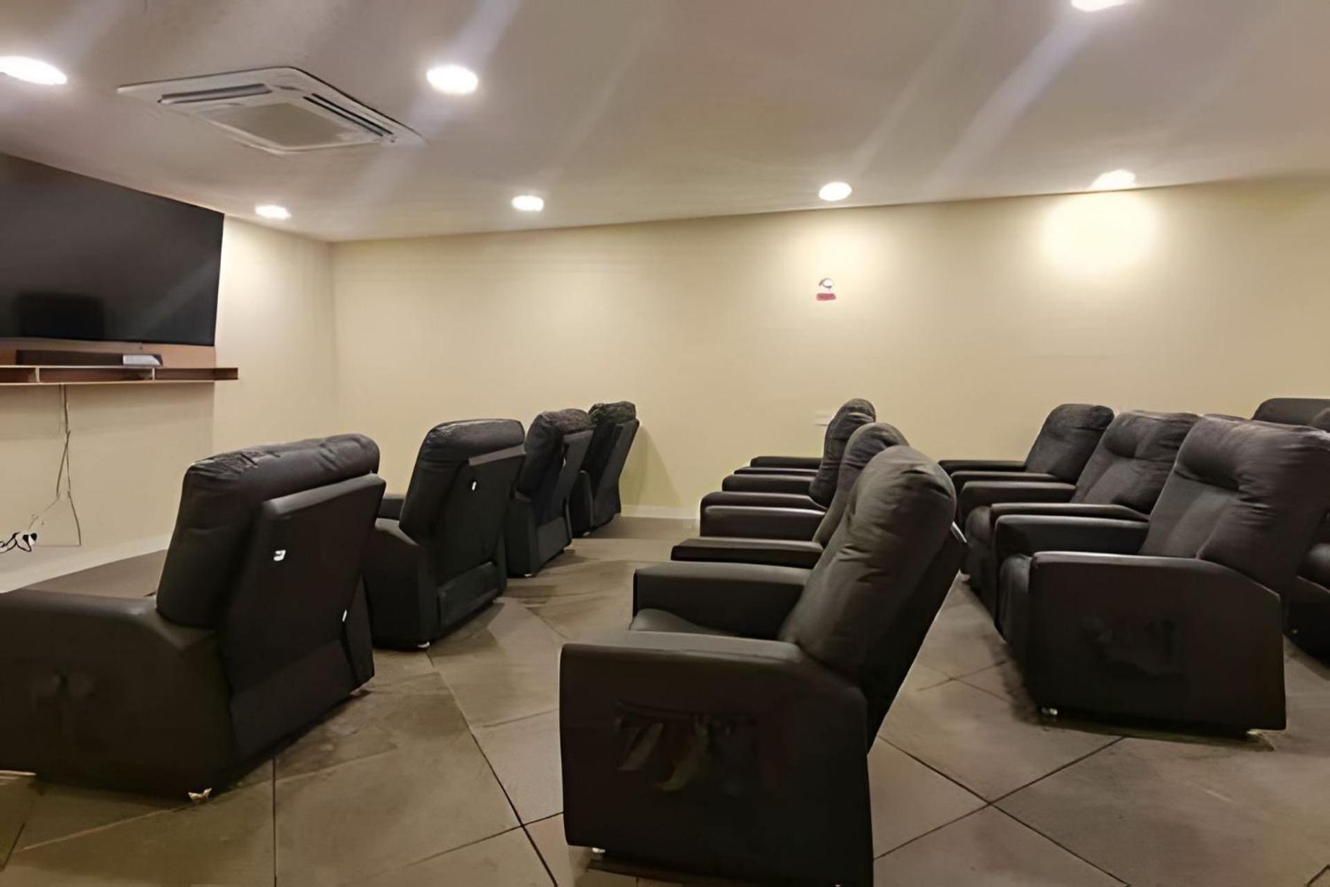 Apartamentos De 2 Quartos Com Piscina Na Praia Dos Anjos Арраял-ду-Кабу Екстер'єр фото
