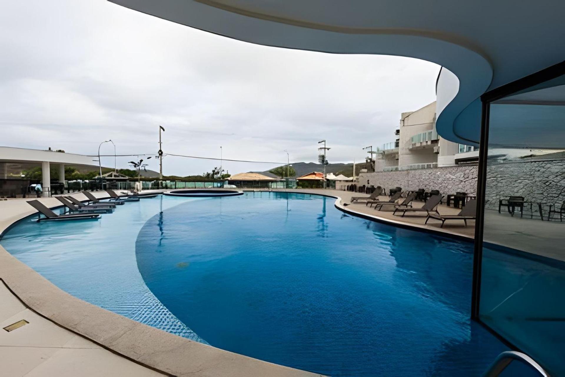 Apartamentos De 2 Quartos Com Piscina Na Praia Dos Anjos Арраял-ду-Кабу Екстер'єр фото