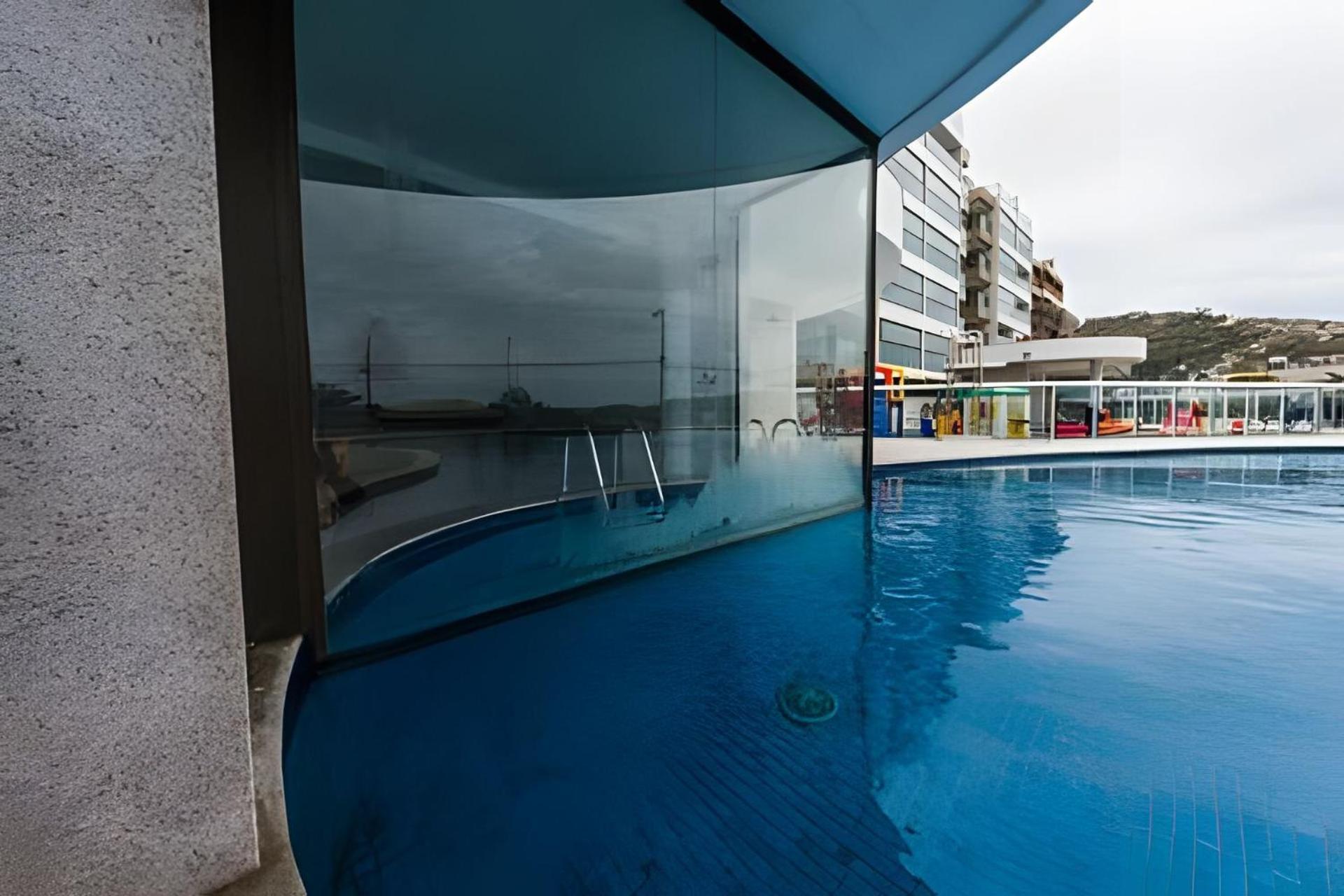 Apartamentos De 2 Quartos Com Piscina Na Praia Dos Anjos Арраял-ду-Кабу Екстер'єр фото