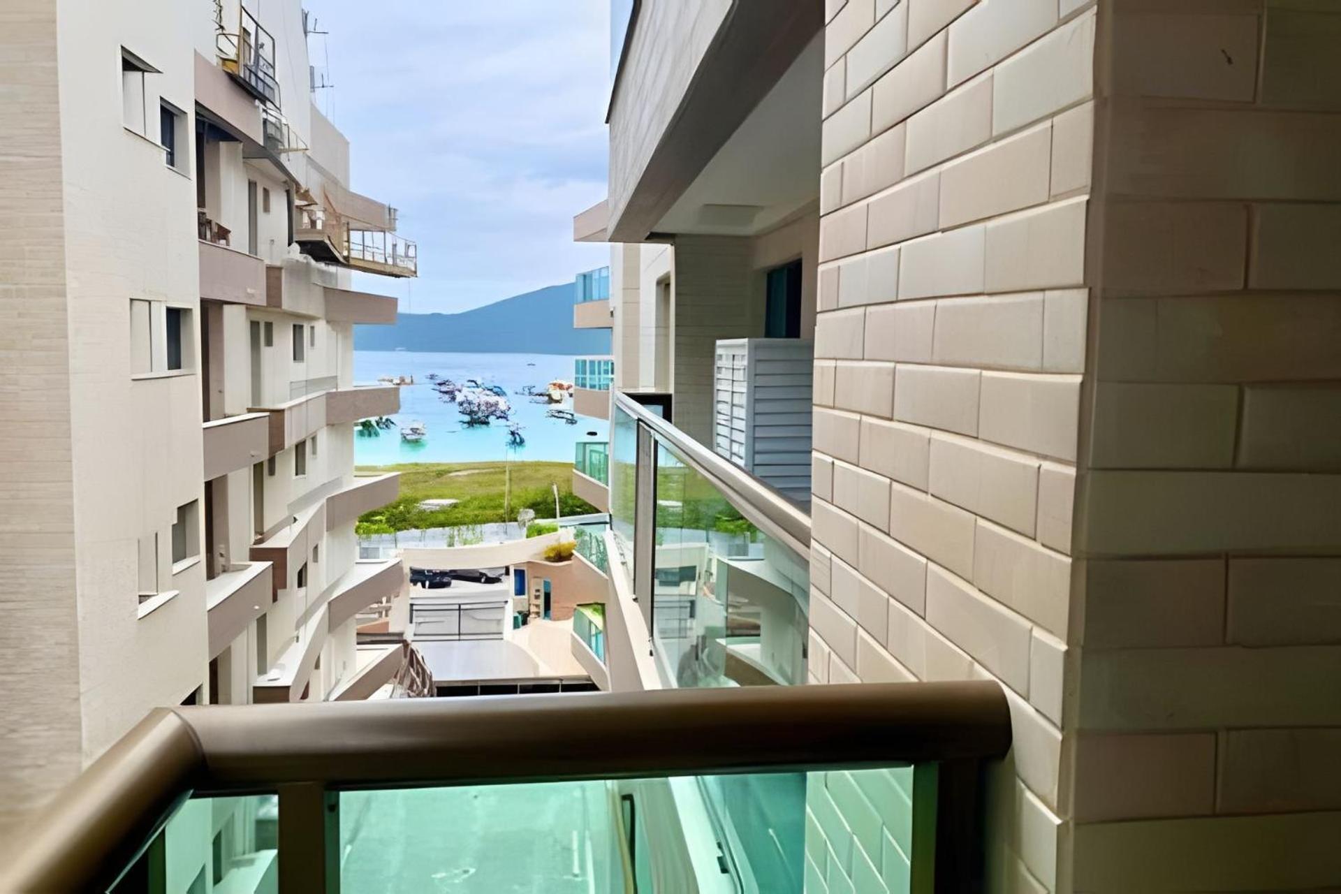 Apartamentos De 2 Quartos Com Piscina Na Praia Dos Anjos Арраял-ду-Кабу Екстер'єр фото